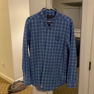 Vineyard Vines performance classic fit Murray shirt 91% nylon 9% spandex Large